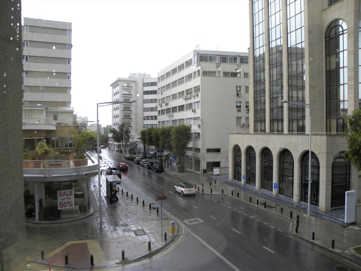Skin Suites-Luxury Living Nicosia Exterior photo