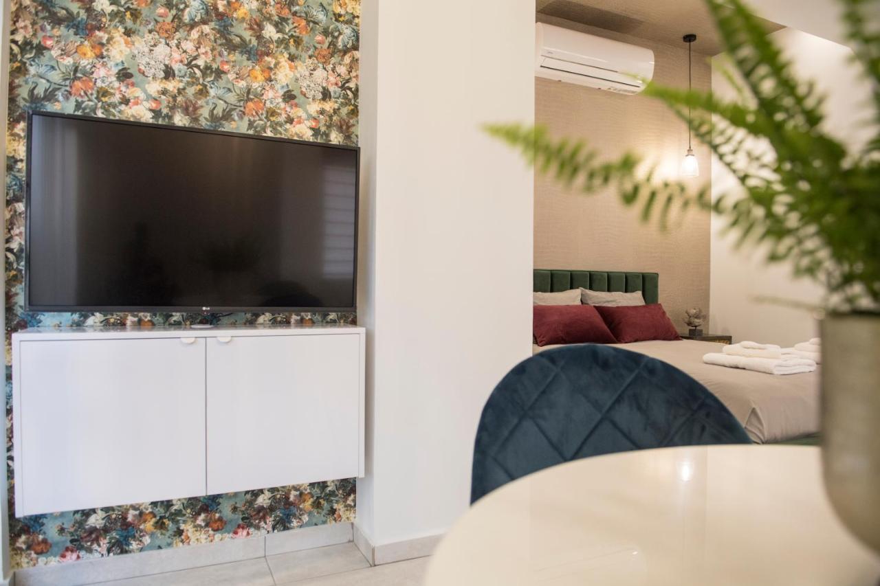 Skin Suites-Luxury Living Nicosia Exterior photo